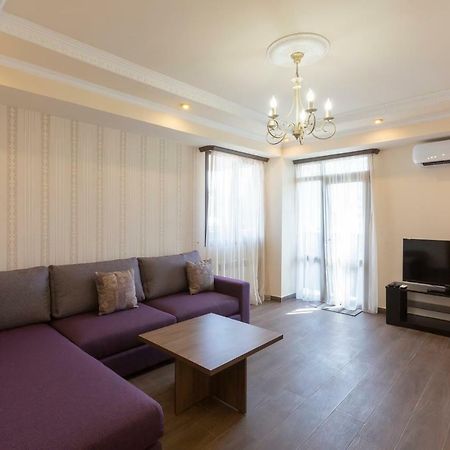 יירבאן Umba Apartment N3 - Balcony And Mount Ararat View מראה חיצוני תמונה